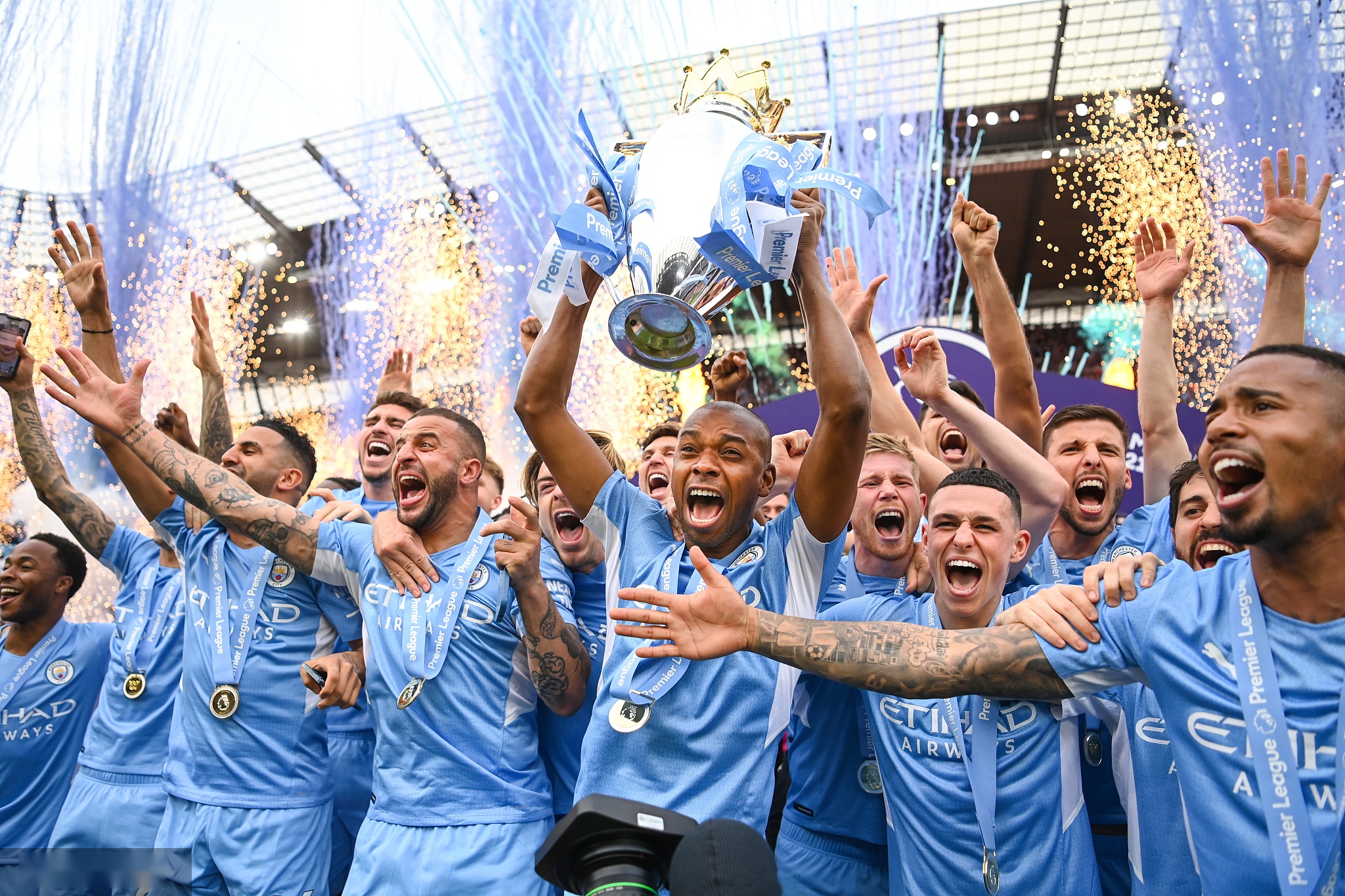 萨拉赫的表 萨拉赫的表